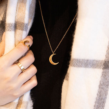 Luxuis Crescent Moon Necklace