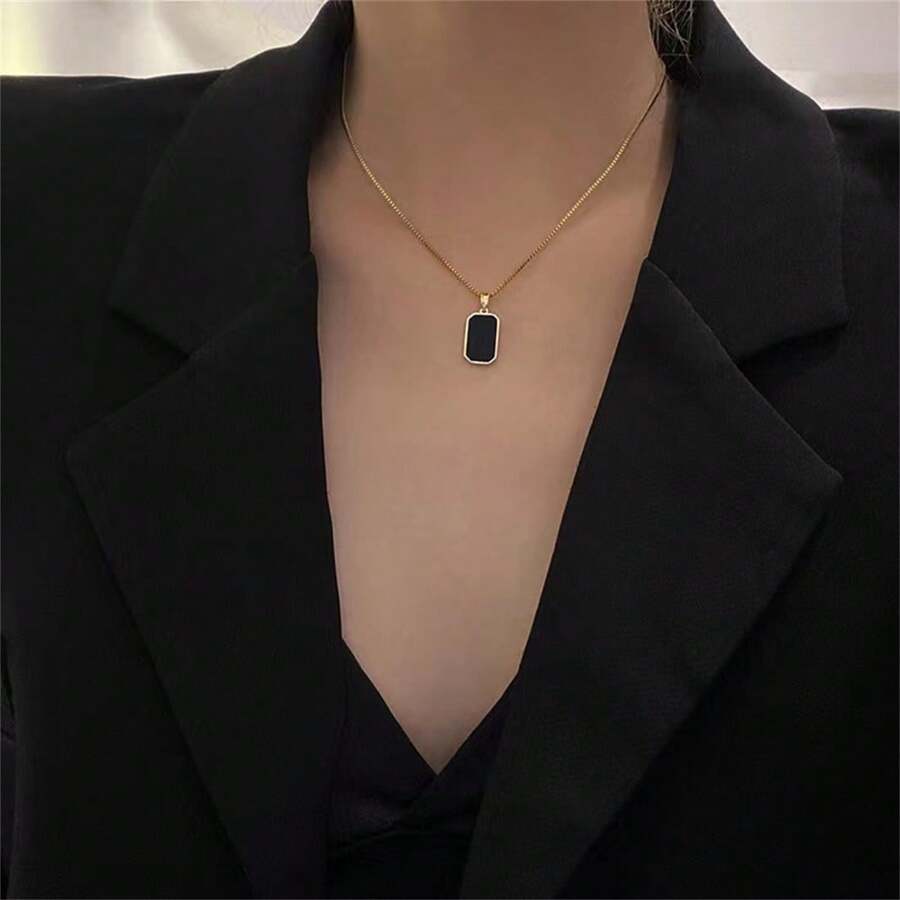 Square Black Shell Necklace
