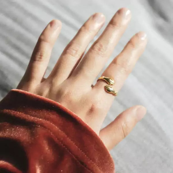 Exclusive Hug Ring