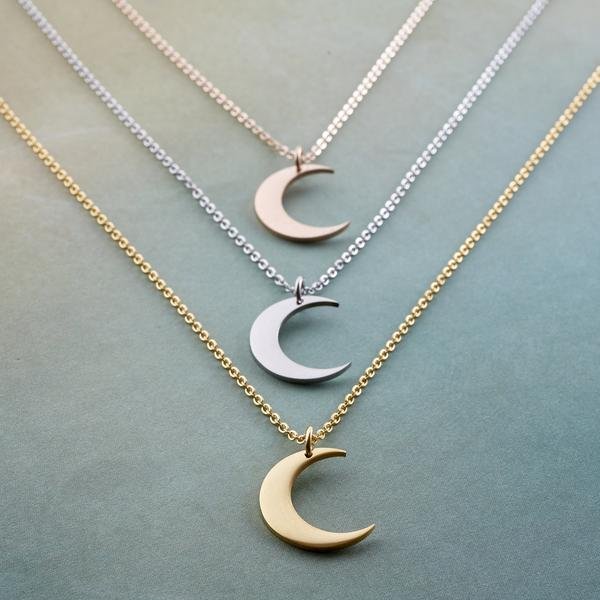 Luxuis Crescent Moon Necklace