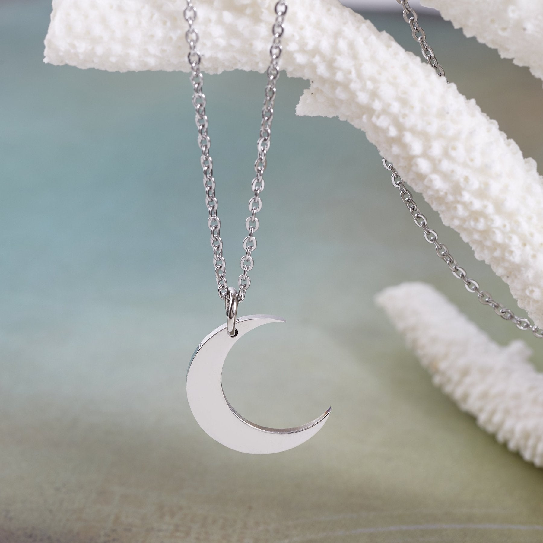 Luxuis Crescent Moon Necklace
