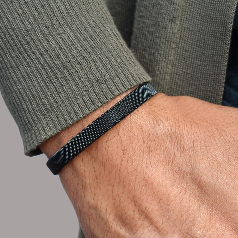 Spring Mesh Wire Bracelet – Stainless Steel