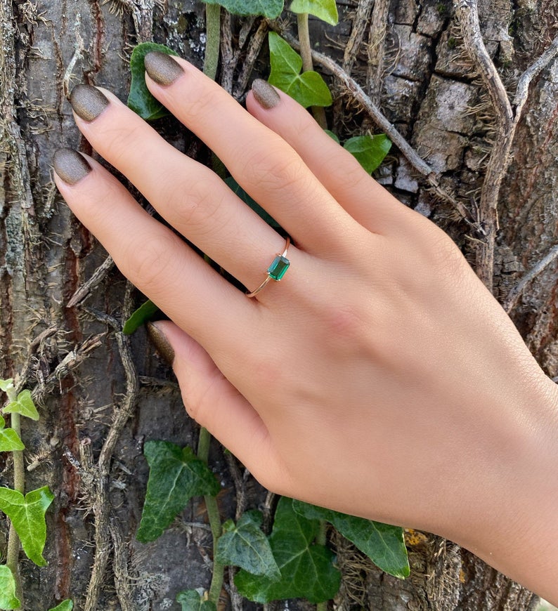 Minimalist Emerald Ring GREEN