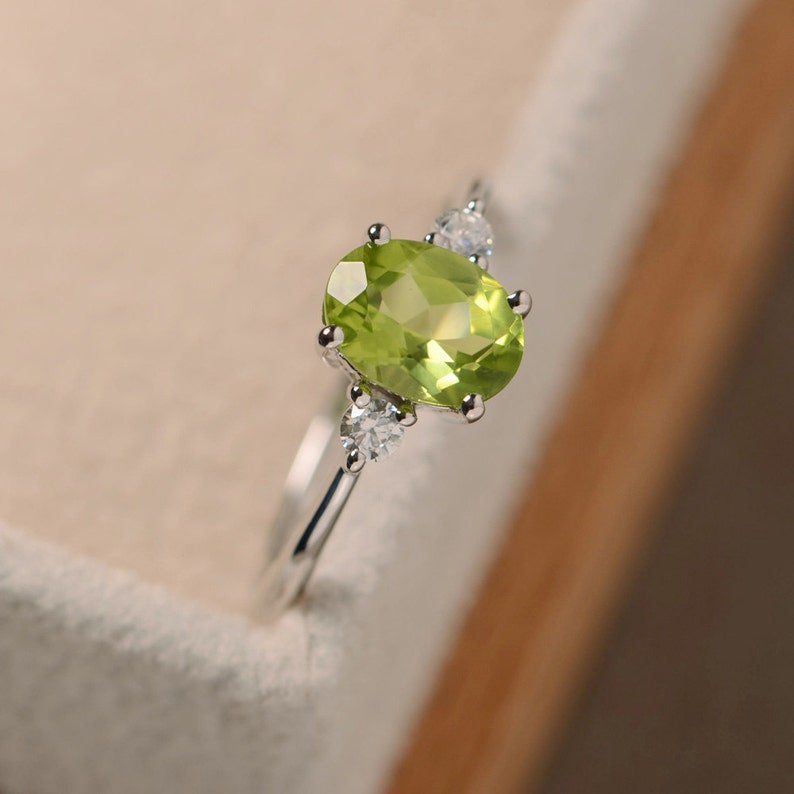 Oval Peridot Ring