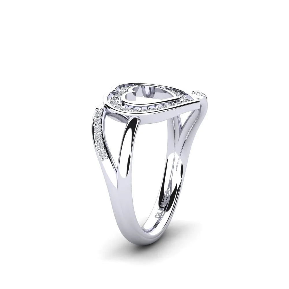 Marilla Ring